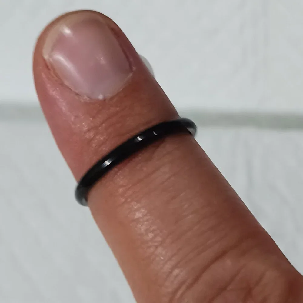 NWOT Black Titanium Steel Thin Stackable Ring Size 7 - Picture 2 of 9